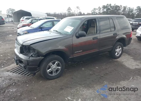 2005 Ford Explorer Xlt/Xlt Sport z USA, uszkodzony, nr VIN 1FMZU73K65UC01799